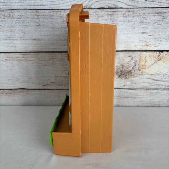 Strawberry Shortcake Berry Patch Display Case Cabinet for Mini Figures VTG 80's - Picture 4 of 8